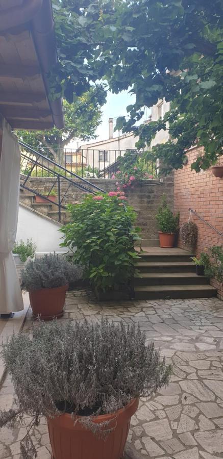 Il Giardinetto Di Dilyana Hotel Monterosi Buitenkant foto