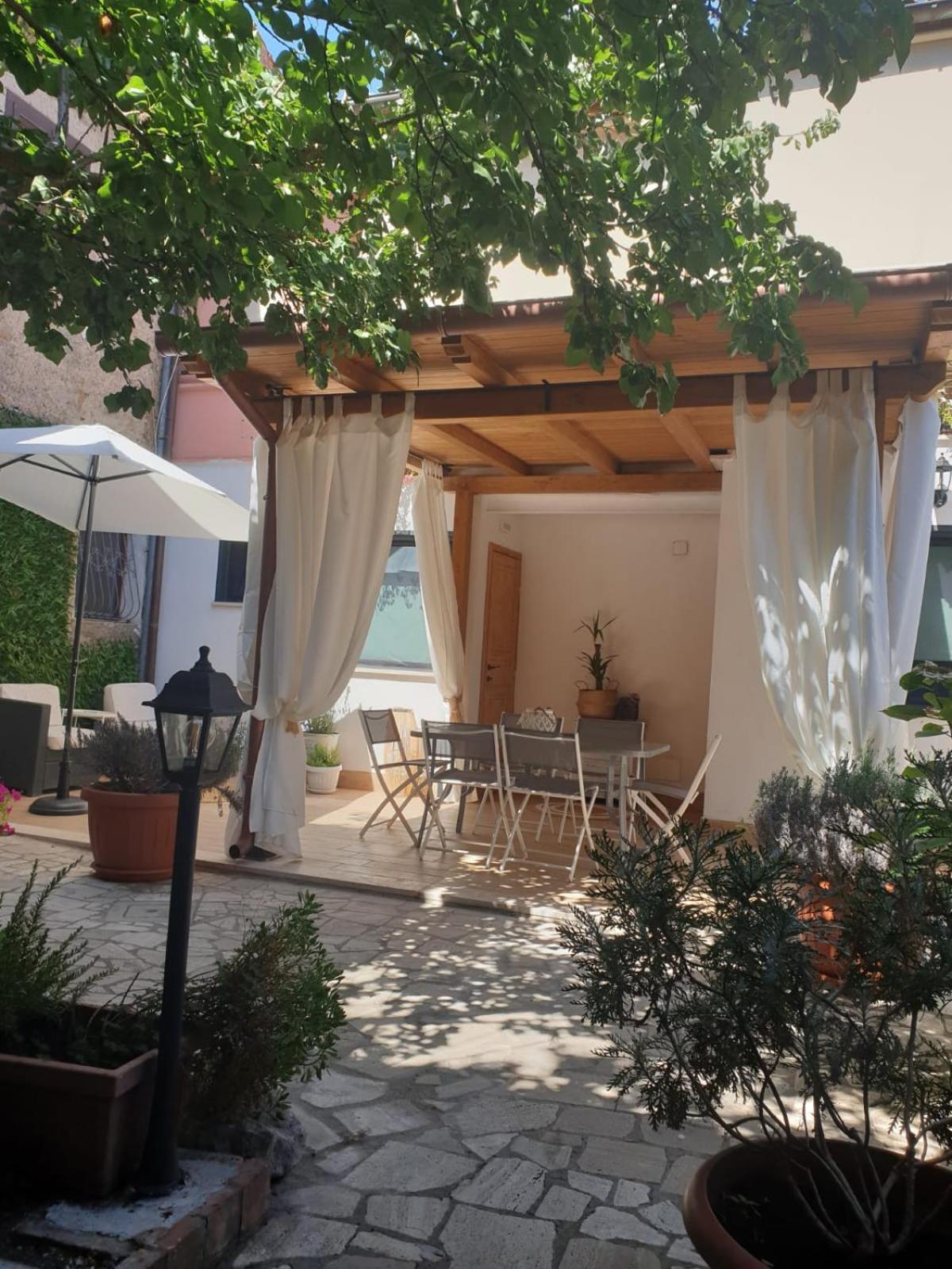 Il Giardinetto Di Dilyana Hotel Monterosi Buitenkant foto